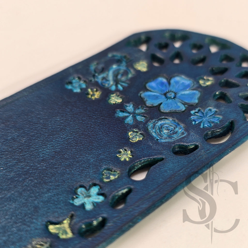 Marque page fleur bleu