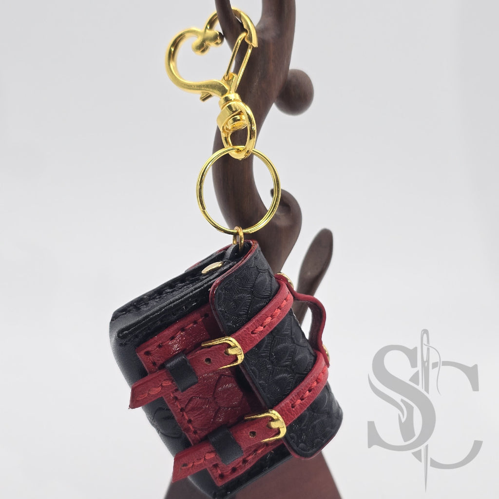 Porte-Clés Mini Cartable - Noir & Rouge Intense