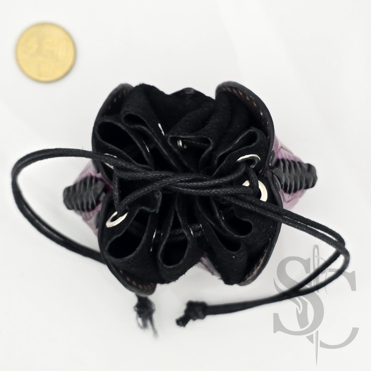 Bourse en cuir "Comme une fleur"