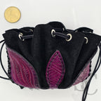 Bourse en cuir "Comme une fleur"