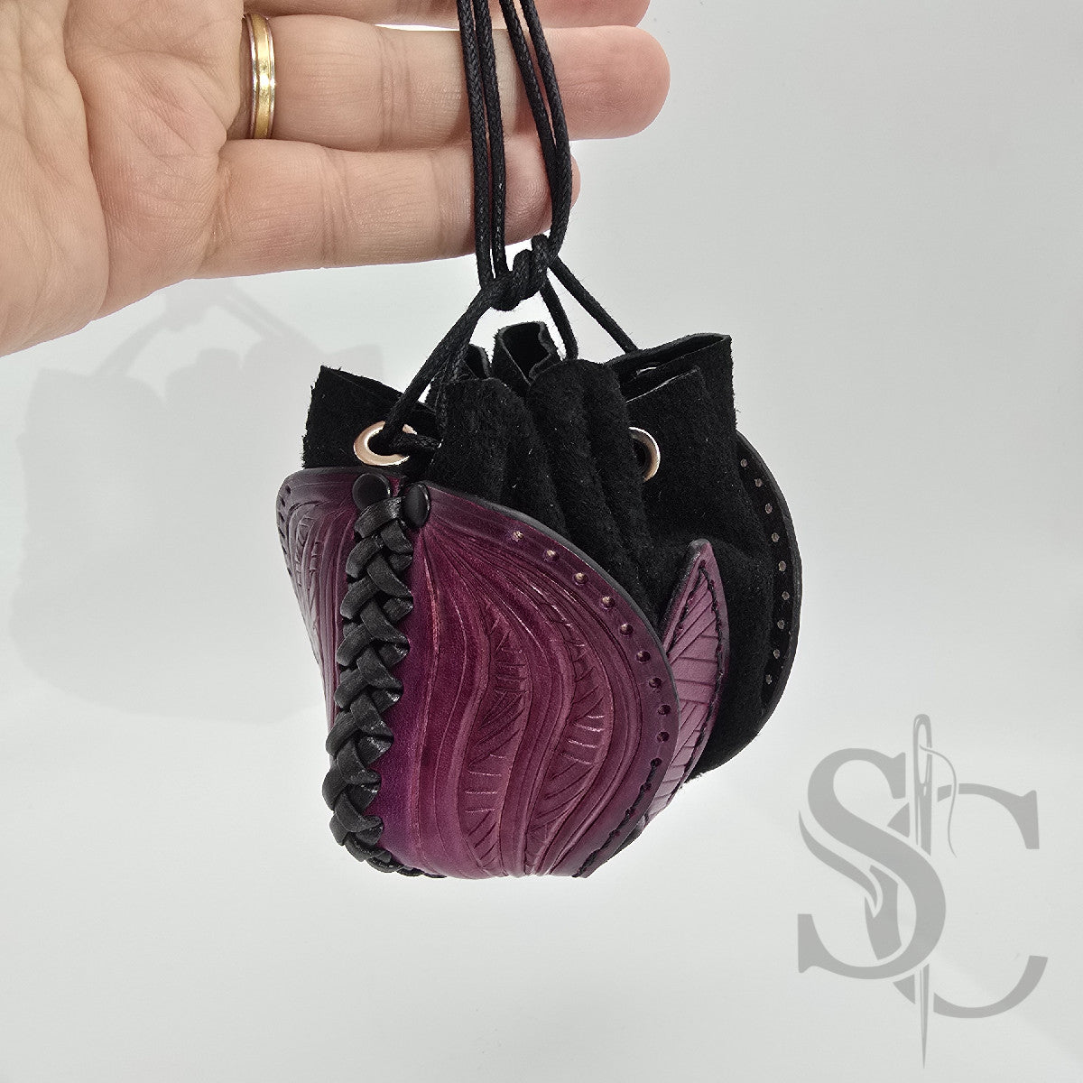 Bourse en cuir "Comme une fleur"