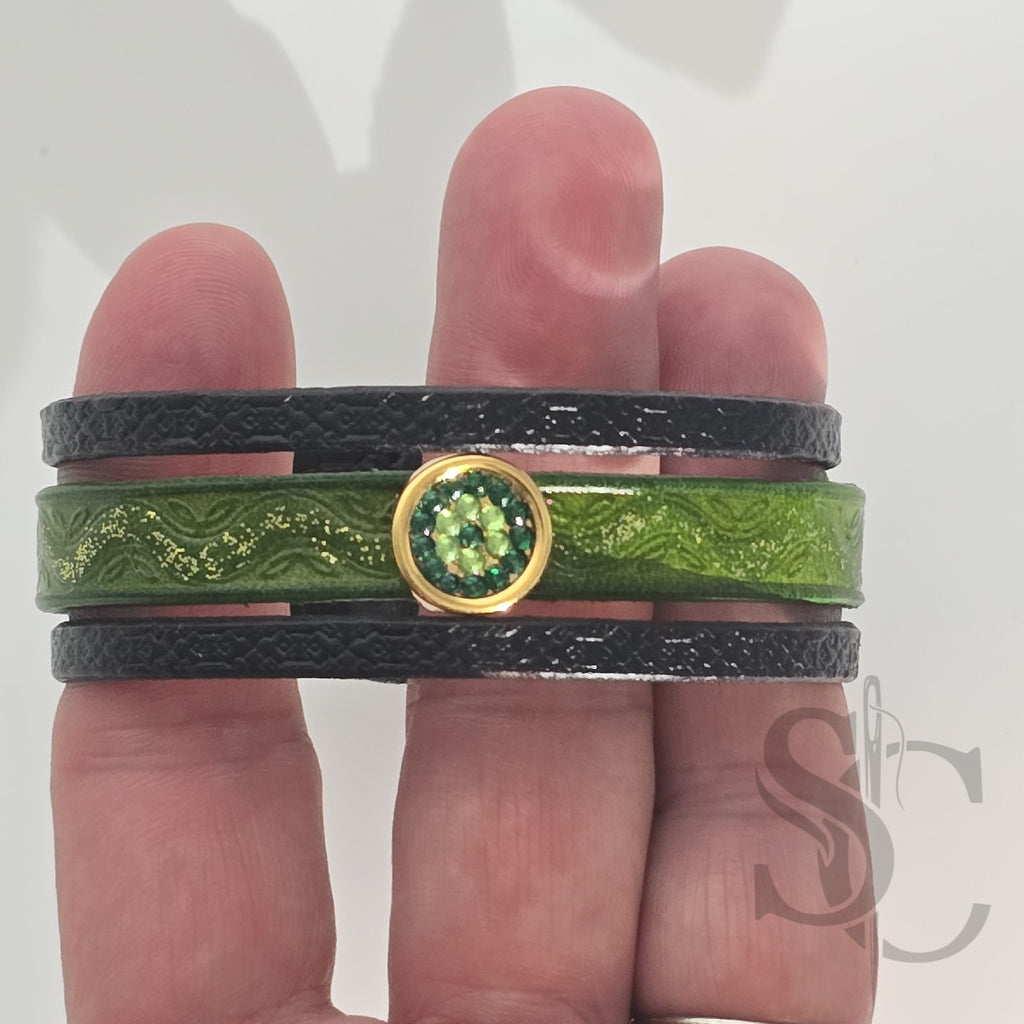 Bracelet 3 brins vert forêt et doré