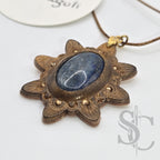 Pendentif avec lapis lazuli