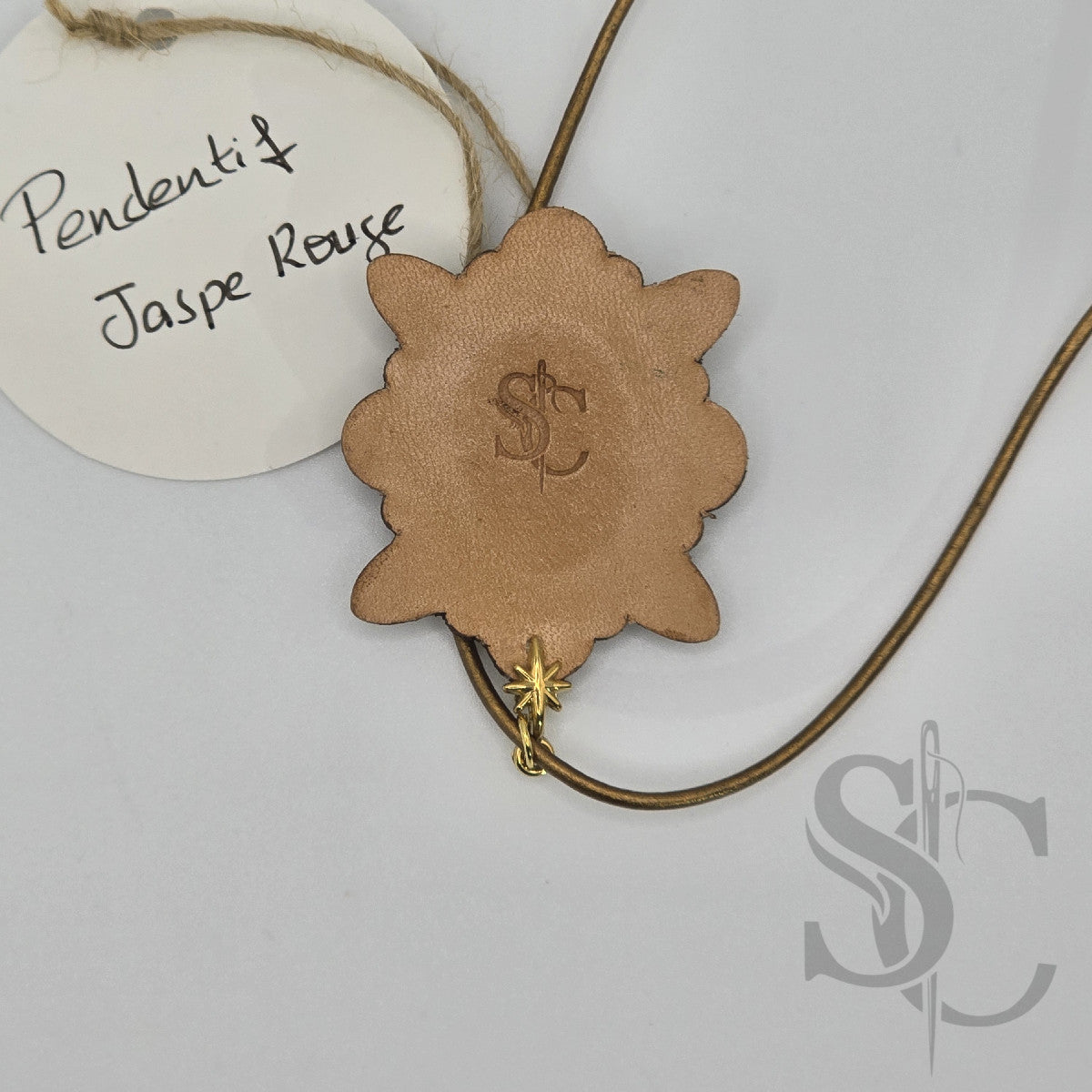 Pendentif étoile - jaspe rouge