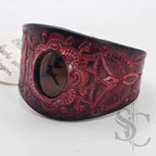 Bracelet en cuir avec agate veine de dragon rouge sur rouge