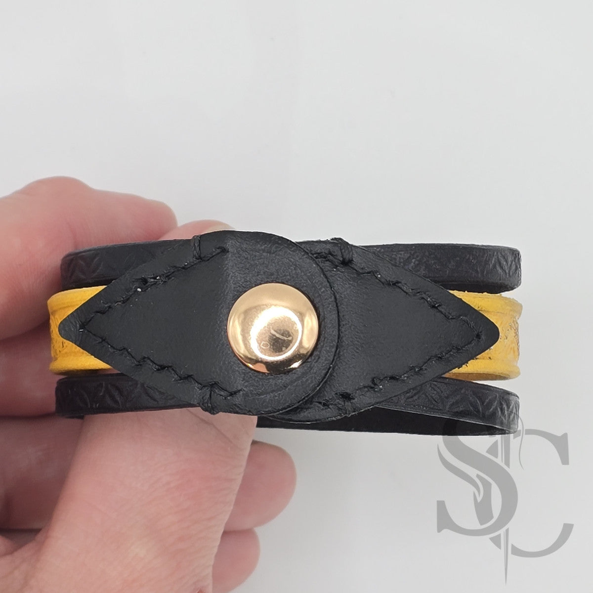 Bracelet 3 brins jaune et doré