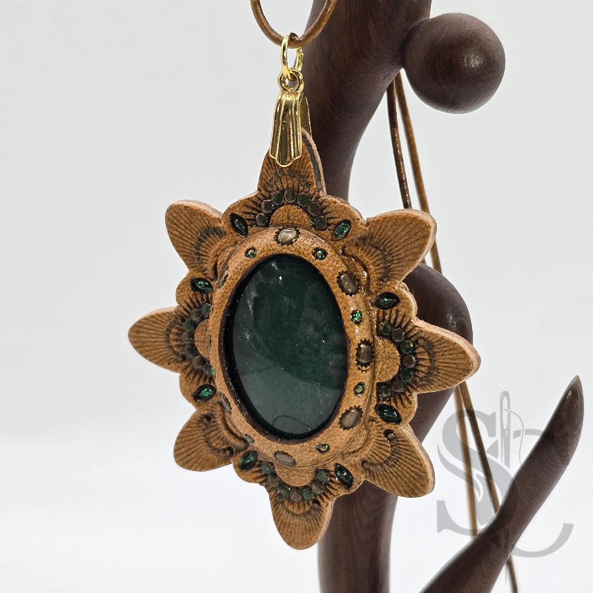 Pendentif étoile avec Jade vert