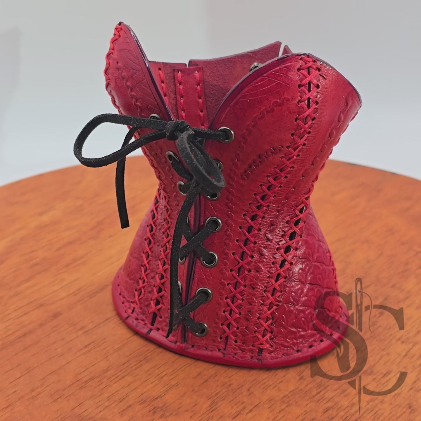 Porte-Crayons "Corset Baroque" - Rouge