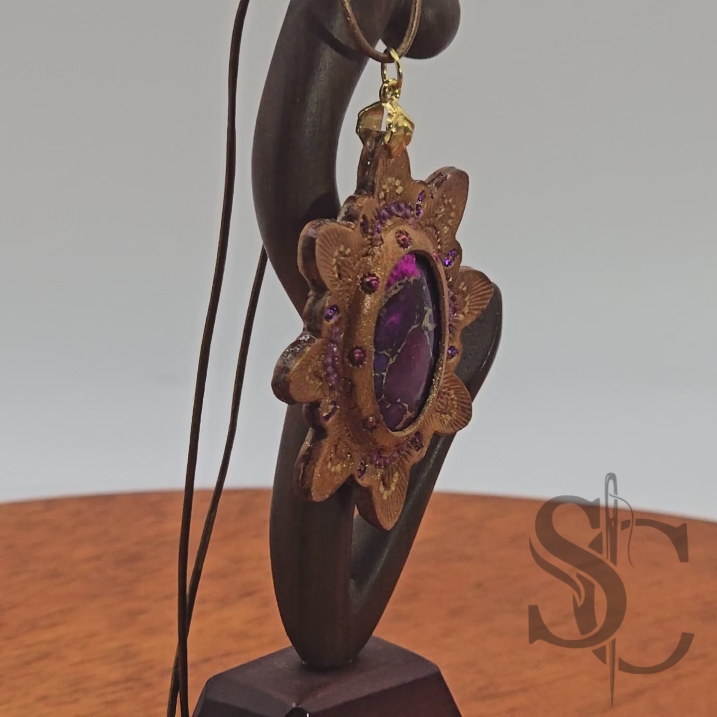 Pendentif étoile avec turquoise et cuivre violet